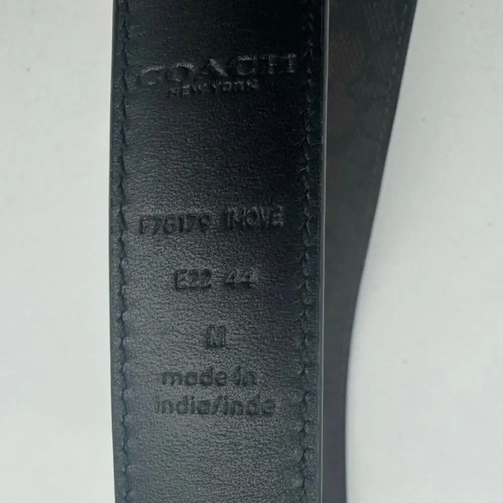 Coach Signature Canvas Classic Belt - Picture 7 of 7